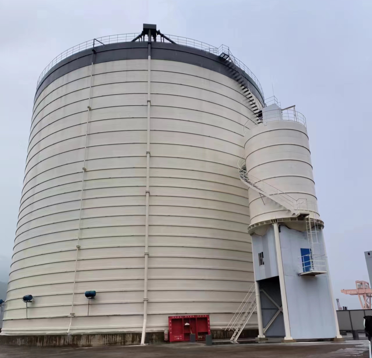 尖草坪10万吨水泥钢板库